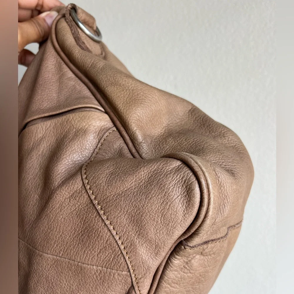 Liebeskind gorgeous quality Soft Taupe Brown Leather Satchel - Picture 8 of 12